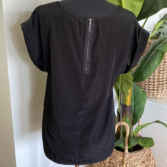 Vero Moda black blouse with cap sleeve and zipper detail - Picture 4 of 5